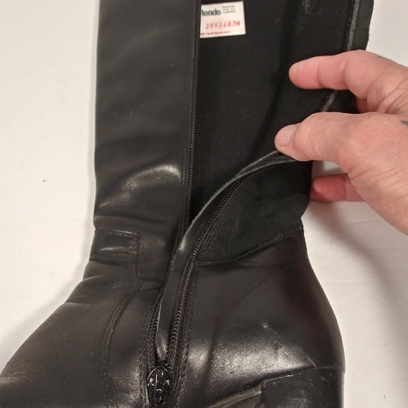 Blondo dress boots size 6 black leather/suade wate - Picture 8 of 8